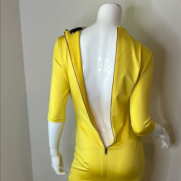 Alice + Olivia Yellow Ruched Bodycon Midi Dress - Picture 7 of 13